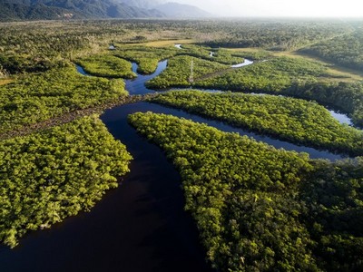 Dispensa de outorga para barramento