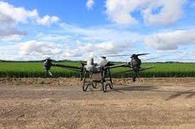 Drone de pulverização agrícola